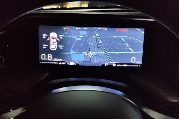 Used GAC Trumpchi GS8 2022 Linghang Series 2.0 TGDI Two-Wheel-Drive Luxury Smart Connectivity Version (7 Seats) Instrument Cluster