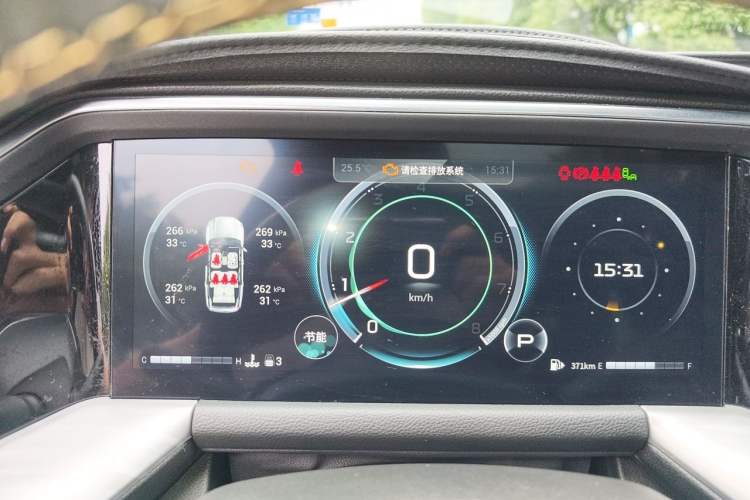 Used GAC Trumpchi GS8 2022 Flagship Series 2.0 TGDI Two-Wheel-Drive Prestige Edition (7 Seats) Instrument Cluster