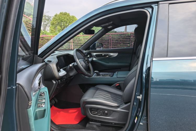 Used GAC Trumpchi GS8 2022 Dual-Engine Series 2.0TM Two-Wheel Drive Prestige Edition (7 Seats) Interior 1