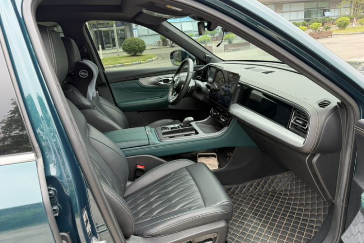Used GAC Trumpchi GS8 2022 Flagship Series 2.0 TGDI Two-Wheel-Drive Prestige Edition (6-seater) Interior 1