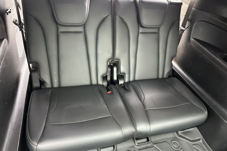 Used GAC Trumpchi GS8 2022 Linghang Series 2.0 TGDI Two-Wheel-Drive Luxury Smart Connectivity Version (7 Seats) Interior 1