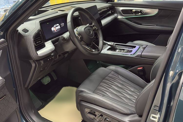 Used GAC Trumpchi GS8 2022 Dual-Engine Series 2.0TM Two-Wheel Drive Prestige Edition (7 Seats) Interior 2
