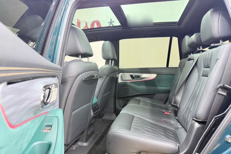 Used GAC Trumpchi GS8 2022 Dual-Engine Series 2.0TM Two-Wheel Drive Prestige Edition (7 Seats) Interior 2