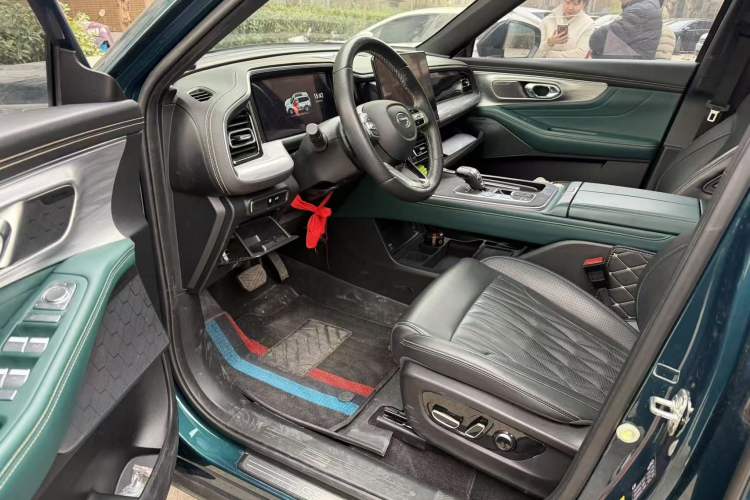 Used GAC Trumpchi GS8 2022 Flagship Series 2.0 TGDI Two-Wheel-Drive Prestige Edition (7 Seats) Interior 2