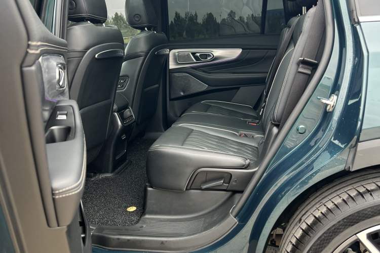Used GAC Trumpchi GS8 2022 Flagship Series 2.0 TGDI Two-Wheel-Drive Prestige Edition (7 Seats) Interior 3