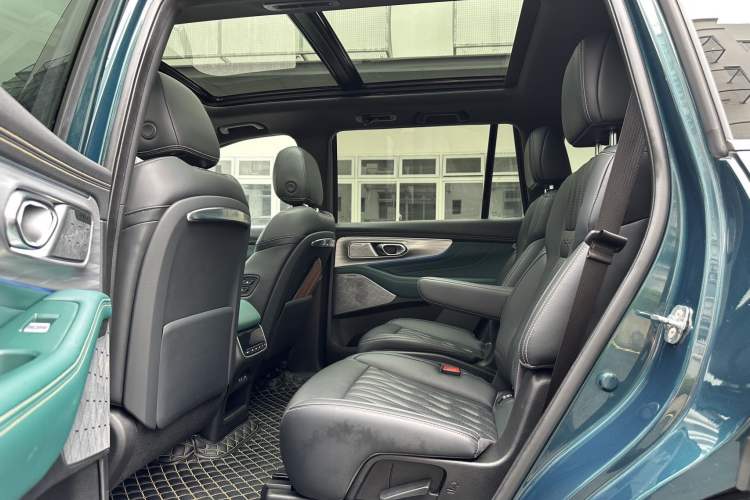 Used GAC Trumpchi GS8 2022 Flagship Series 2.0 TGDI Two-Wheel-Drive Prestige Edition (6-seater) Interior 3