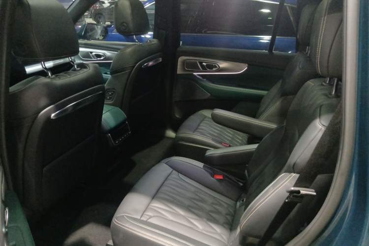 Used GAC Trumpchi GS8 2022 Flagship Series 2.0 TGDI Two-Wheel-Drive Prestige Edition (6-seater) Interior 4