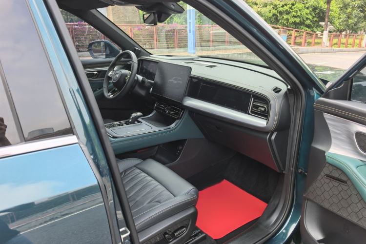 Used GAC Trumpchi GS8 2022 Dual-Engine Series 2.0TM Two-Wheel Drive Prestige Edition (7 Seats) Interior 7