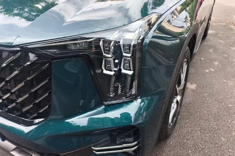 Used GAC Trumpchi GS8 2022 Linghang Series 2.0 TGDI Two-Wheel-Drive Luxury Smart Connectivity Version (7 Seats) Left Front Headlight