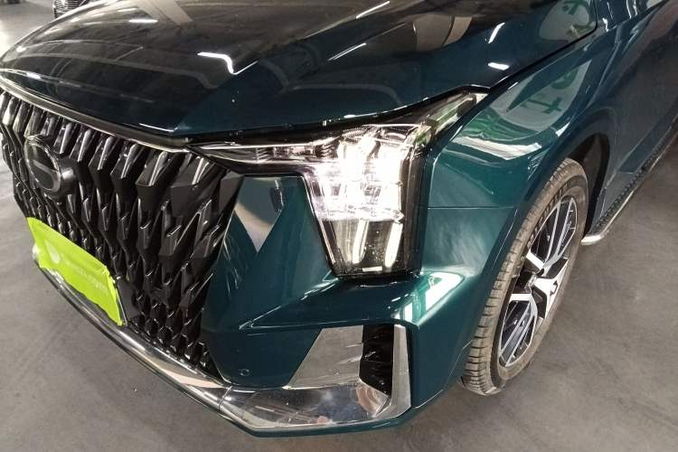 Used GAC Trumpchi GS8 2022 Dual-Engine Series 2.0TM Two-Wheel Drive Prestige Edition (7 Seats) Left Front Headlight