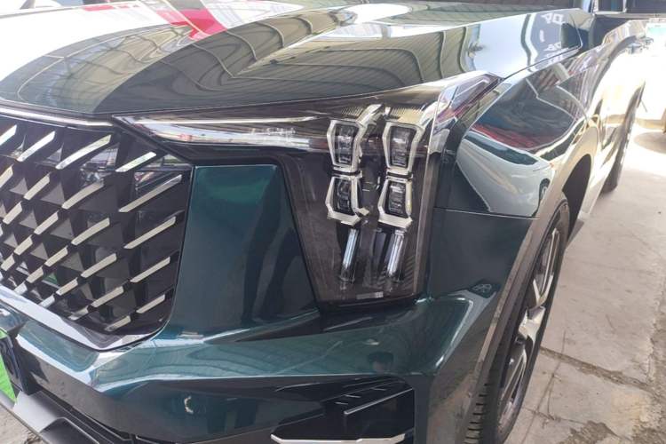 Used GAC Trumpchi GS8 2022 Flagship Series 2.0 TGDI Four-Wheel Drive Luxury Smart Connectivity Version (7 Seats) Left Front Headlight