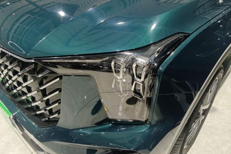 Used GAC Trumpchi GS8 2022 Flagship Series 2.0 TGDI Two-Wheel-Drive Prestige Edition (6-seater) Left Front Headlight
