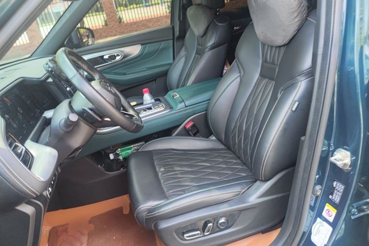Used GAC Trumpchi GS8 2022 Linghang Series 2.0 TGDI Two-Wheel-Drive Luxury Smart Connectivity Version (7 Seats) Left Front Seat