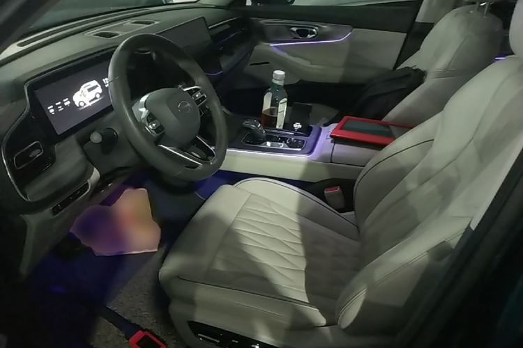 Used GAC Trumpchi GS8 2022 Linghang Series 2.0 TGDI Two-Wheel-Drive Luxury Smart Connectivity Version (7 Seats) Left Front Seat