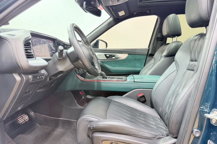 Used GAC Trumpchi GS8 2022 Dual-Engine Series 2.0TM Two-Wheel Drive Prestige Edition (7 Seats) Left Front Seat
