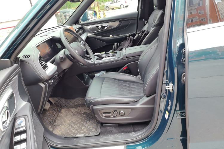 Used GAC Trumpchi GS8 2022 Flagship Series 2.0 TGDI Four-Wheel Drive Luxury Smart Connectivity Version (6 Seats) Left Front Seat