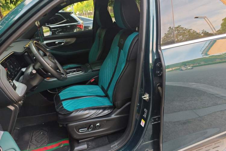 Used GAC Trumpchi GS8 2022 Linghang Series 2.0 TGDI Two-Wheel-Drive Luxury Smart Connectivity Version (7 Seats) Left Front Seat