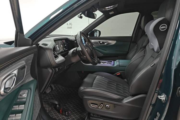 Used GAC Trumpchi GS8 2022 Flagship Series 2.0 TGDI Two-Wheel-Drive Prestige Edition (6-seater) Left Front Seat