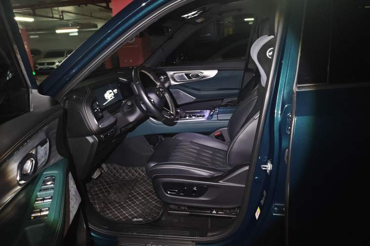Used GAC Trumpchi GS8 2022 Flagship Series 2.0 TGDI Two-Wheel-Drive Prestige Edition (6-seater) Left Front Seat