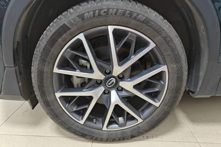 Used GAC Trumpchi GS8 2022 Flagship Series 2.0 TGDI Two-Wheel-Drive Prestige Edition (6-seater) Left Front Wheel Hub