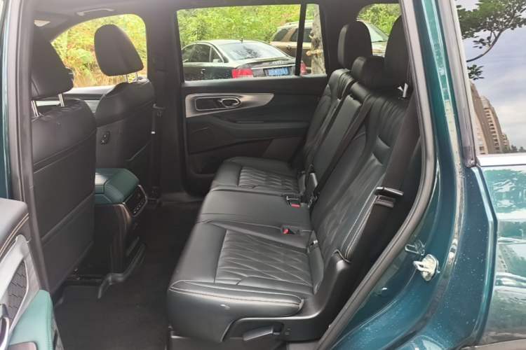 Used GAC Trumpchi GS8 2022 Linghang Series 2.0 TGDI Two-Wheel-Drive Luxury Smart Connectivity Version (7 Seats) Left Rear Seat