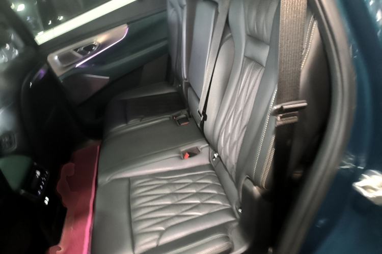 Used GAC Trumpchi GS8 2022 Flagship Series 2.0 TGDI Two-Wheel-Drive Prestige Edition (7 Seats) Left Rear Seat