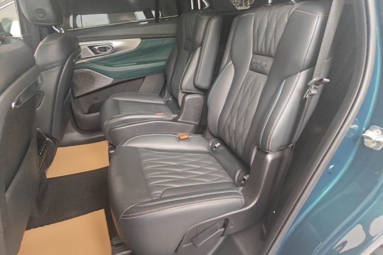 Used GAC Trumpchi GS8 2022 Flagship Series 2.0 TGDI Two-Wheel-Drive Prestige Edition (6-seater) Left Rear Seat