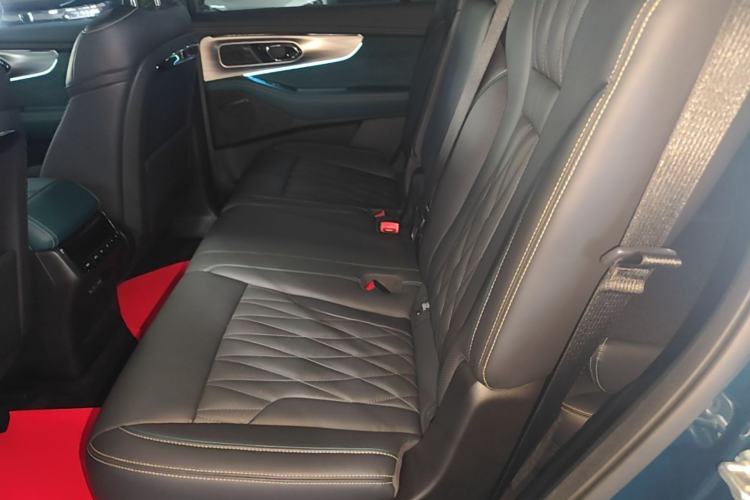 Used GAC Trumpchi GS8 2022 Dual-Engine Series 2.0TM Two-Wheel Drive Prestige Edition (7 Seats) Left Rear Seat