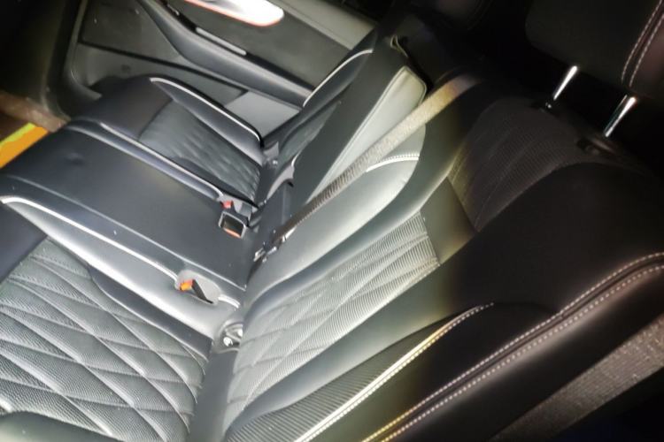 Used GAC Trumpchi GS8 2022 Dual-Engine Series 2.0TM Two-Wheel Drive Prestige Edition (7 Seats) Left Rear Seat