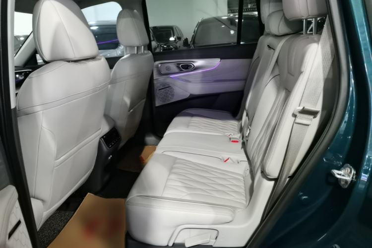 Used GAC Trumpchi GS8 2022 Linghang Series 2.0 TGDI Two-Wheel-Drive Luxury Smart Connectivity Version (7 Seats) Left Rear Seat