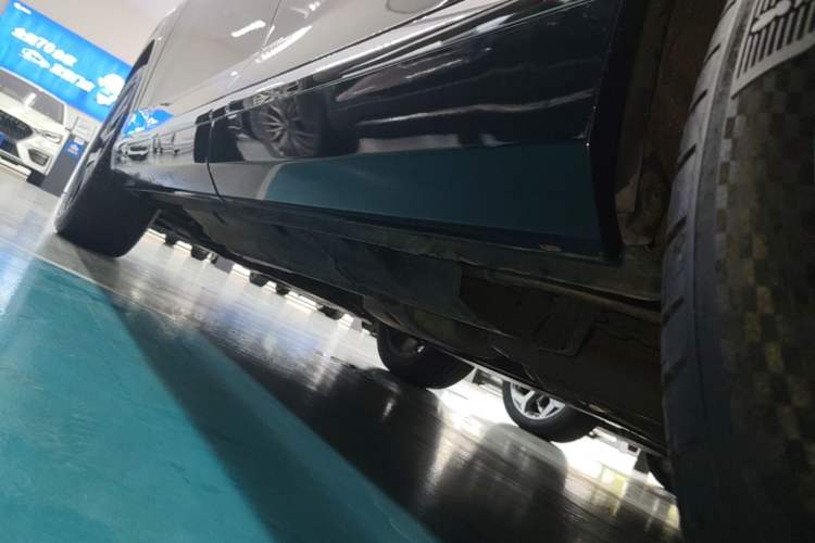 Used GAC Trumpchi GS8 2022 Double-Energy Series 2.0TM Four-Wheel Drive Premium Edition (7 Seats) Left Side Sill