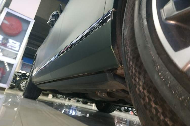 Used GAC Trumpchi GS8 2022 Dual-Engine Series 2.0TM Two-Wheel Drive Prestige Edition (7 Seats) Left Side Sill
