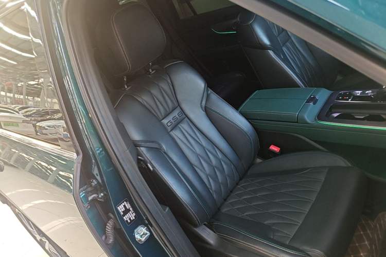 Used GAC Trumpchi GS8 2022 Flagship Series 2.0 TGDI Two-Wheel-Drive Prestige Edition (6-seater) Right Front Seat