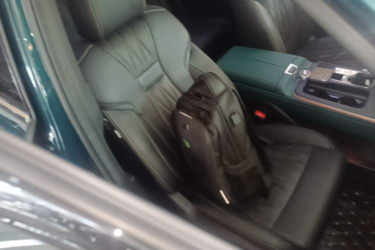 Used GAC Trumpchi GS8 2022 Linghang Series 2.0 TGDI Two-Wheel-Drive Luxury Smart Connectivity Version (7 Seats) Right Front Seat