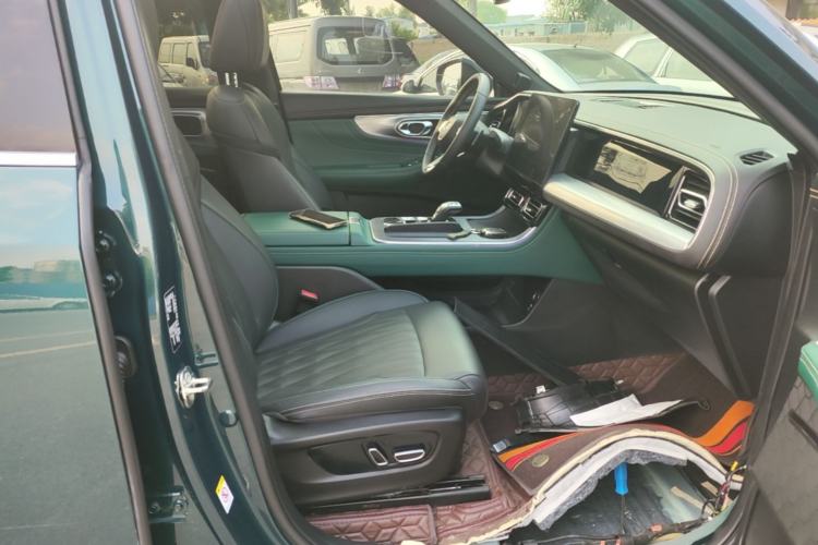 Used GAC Trumpchi GS8 2022 Linghang Series 2.0 TGDI Two-Wheel-Drive Luxury Smart Connectivity Version (7 Seats) Right Front Seat