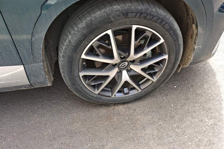 Used GAC Trumpchi GS8 2022 Double-Energy Series 2.0TM Two-Wheel Drive Prestige Edition (6 Seats) Right Front Wheel Hub