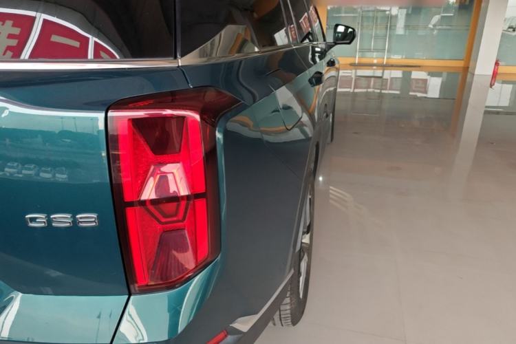 Used GAC Trumpchi GS8 2022 Flagship Series 2.0 TGDI Two-Wheel-Drive Prestige Edition (7 Seats) Right Rear Taillight