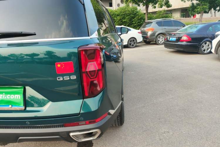 Used GAC Trumpchi GS8 2022 Linghang Series 2.0 TGDI Two-Wheel-Drive Luxury Smart Connectivity Version (7 Seats) Right Rear Taillight