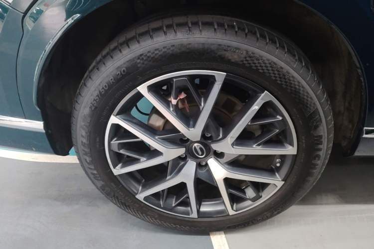 Used GAC Trumpchi GS8 2022 Double-Energy Series 2.0TM Four-Wheel Drive Premium Edition (7 Seats) Right Rear Wheel Hub