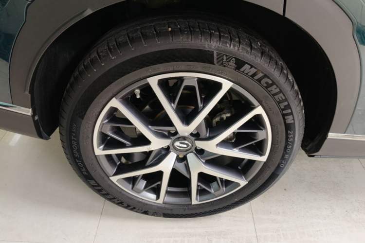 Used GAC Trumpchi GS8 2022 Flagship Series 2.0 TGDI Two-Wheel-Drive Prestige Edition (7 Seats) Right Rear Wheel Hub