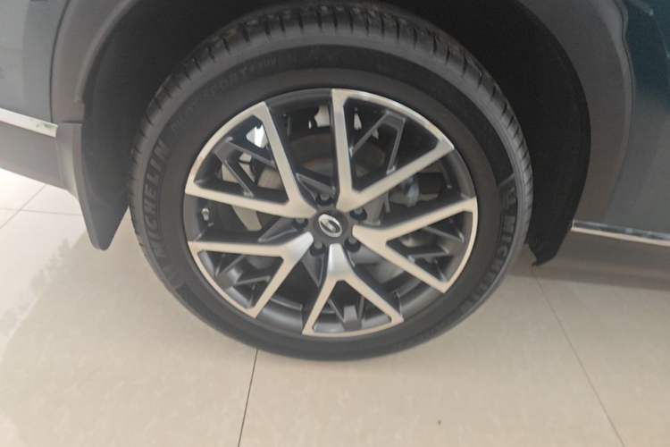 Used GAC Trumpchi GS8 2022 Flagship Series 2.0 TGDI Two-Wheel-Drive Prestige Edition (6-seater) Right Rear Wheel Hub