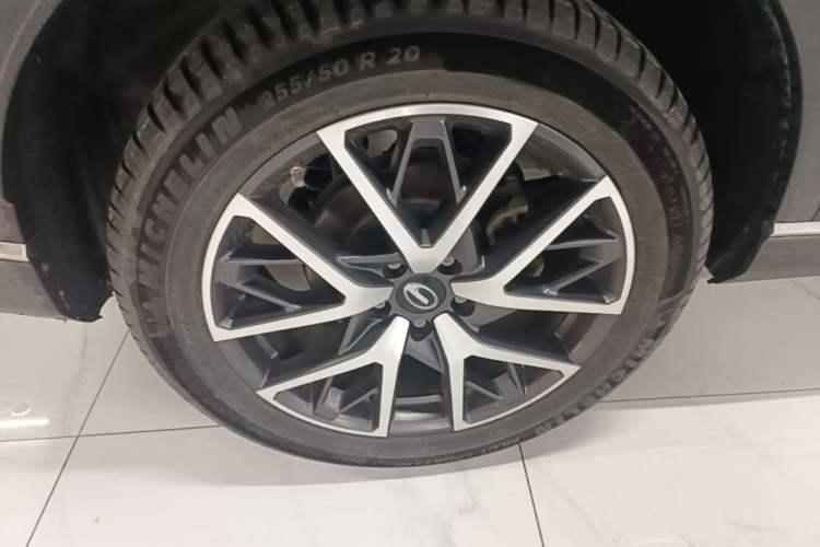 Used GAC Trumpchi GS8 2022 Flagship Series 2.0 TGDI Two-Wheel-Drive Prestige Edition (7 Seats) Right Rear Wheel Hub