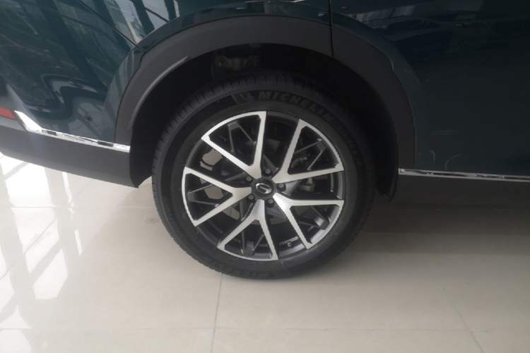 Used GAC Trumpchi GS8 2022 Flagship Series 2.0 TGDI Two-Wheel-Drive Prestige Edition (6-seater) Right Rear Wheel Hub