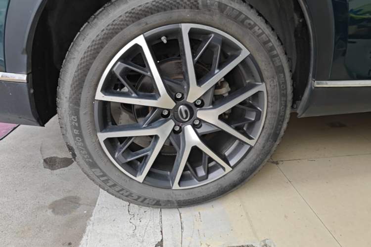 Used GAC Trumpchi GS8 2022 Flagship Series 2.0 TGDI Two-Wheel-Drive Prestige Edition (6-seater) Right Rear Wheel Hub