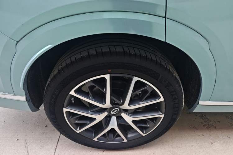 Used GAC Trumpchi GS8 2022 Flagship Series 2.0 TGDI Four-Wheel Drive Supreme Edition (7 Seats) Right Rear Wheel Hub