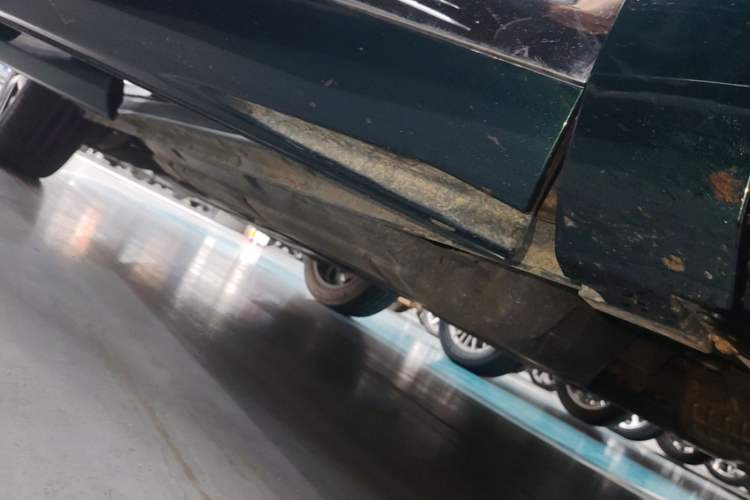Used GAC Trumpchi GS8 2022 Double-Energy Series 2.0TM Four-Wheel Drive Premium Edition (7 Seats) Right Side Sill