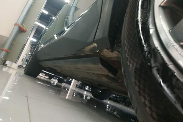 Used GAC Trumpchi GS8 2022 Flagship Series 2.0 TGDI Two-Wheel-Drive Prestige Edition (6-seater) Right Side Sill