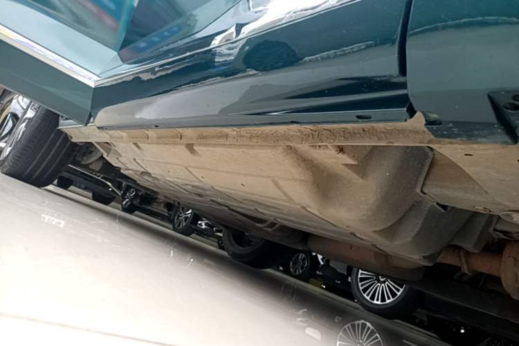 Used GAC Trumpchi GS8 2022 Dual-Engine Series 2.0TM Two-Wheel Drive Prestige Edition (7 Seats) Right Side Sill