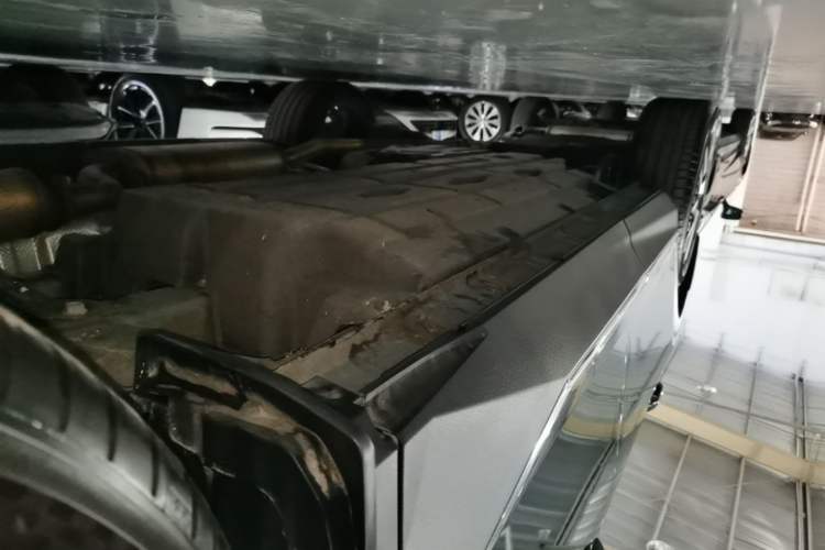 Used GAC Trumpchi GS8 2022 Linghang Series 2.0 TGDI Two-Wheel-Drive Luxury Smart Connectivity Version (7 Seats) Right Side Sill