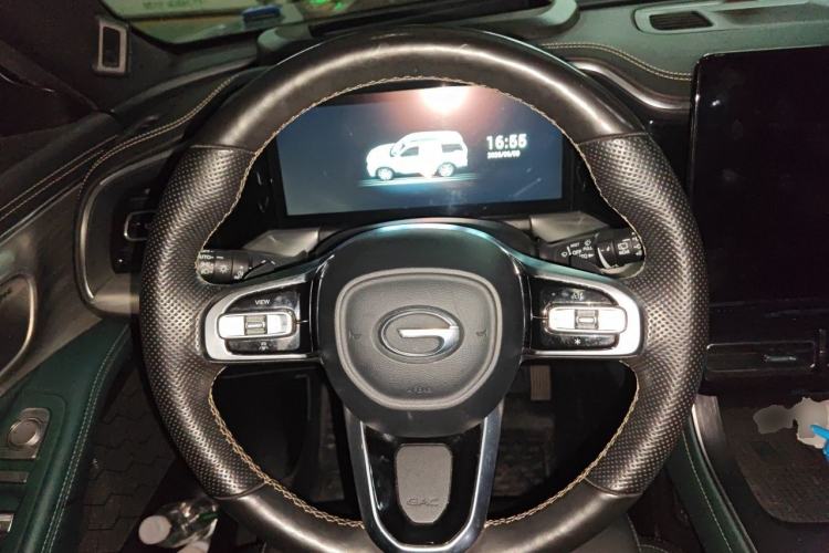 Used GAC Trumpchi GS8 2022 Flagship Series 2.0 TGDI Two-Wheel-Drive Prestige Edition (7 Seats) Steering Wheel